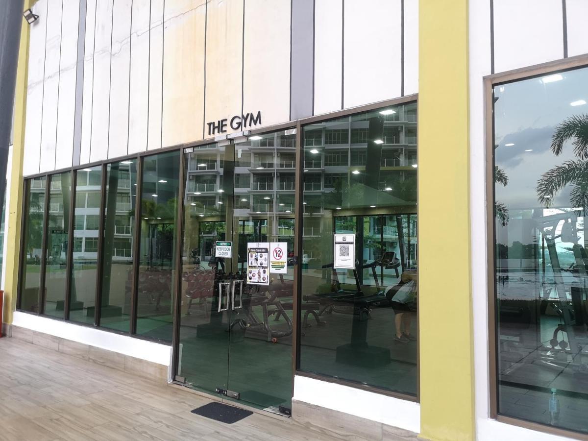 Parc Regency By Easyhomestay Apartment *